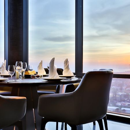 Holiday Inn & Suites Rayong City Centre By Ihg Buitenkant foto
