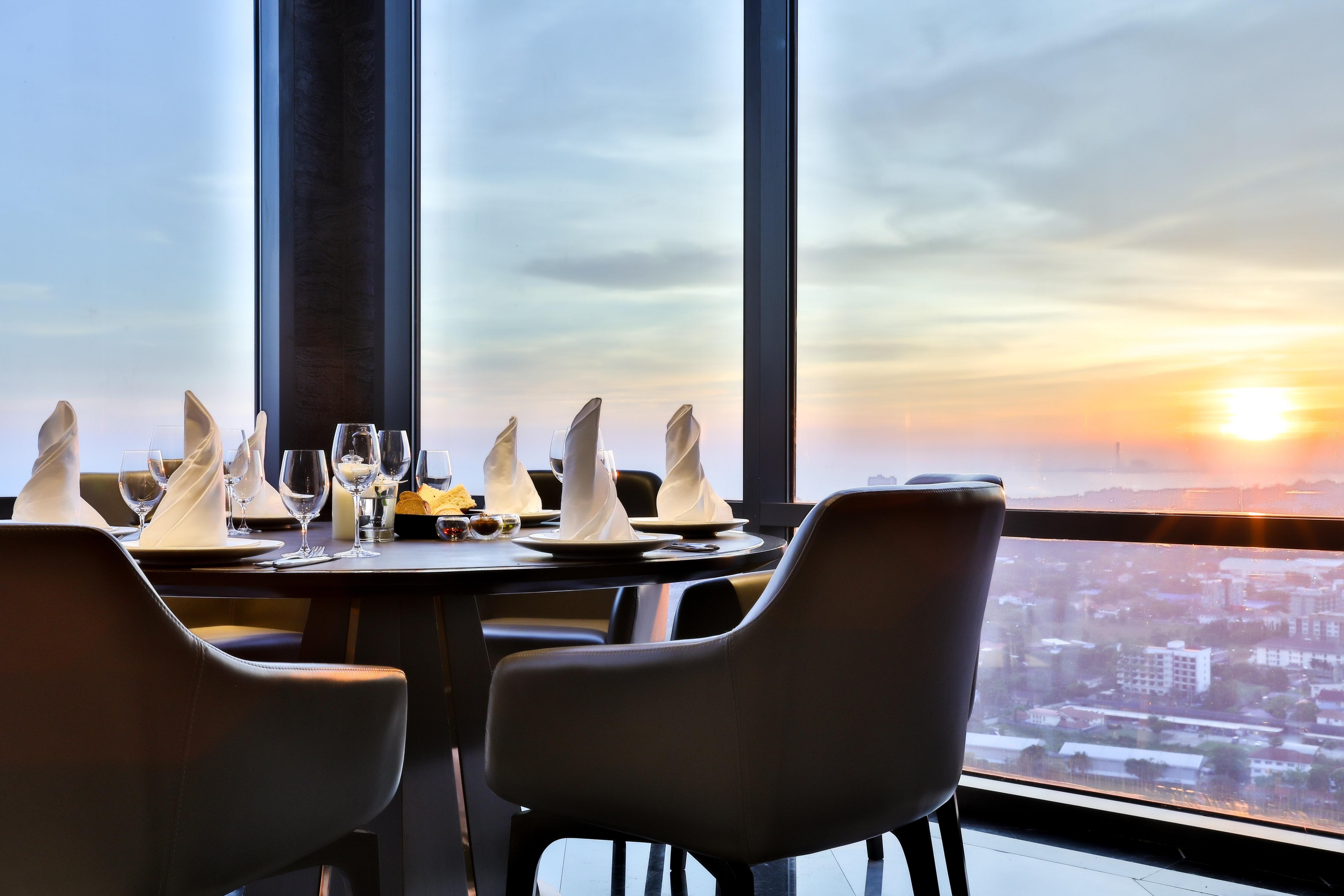 Holiday Inn & Suites Rayong City Centre By Ihg Buitenkant foto