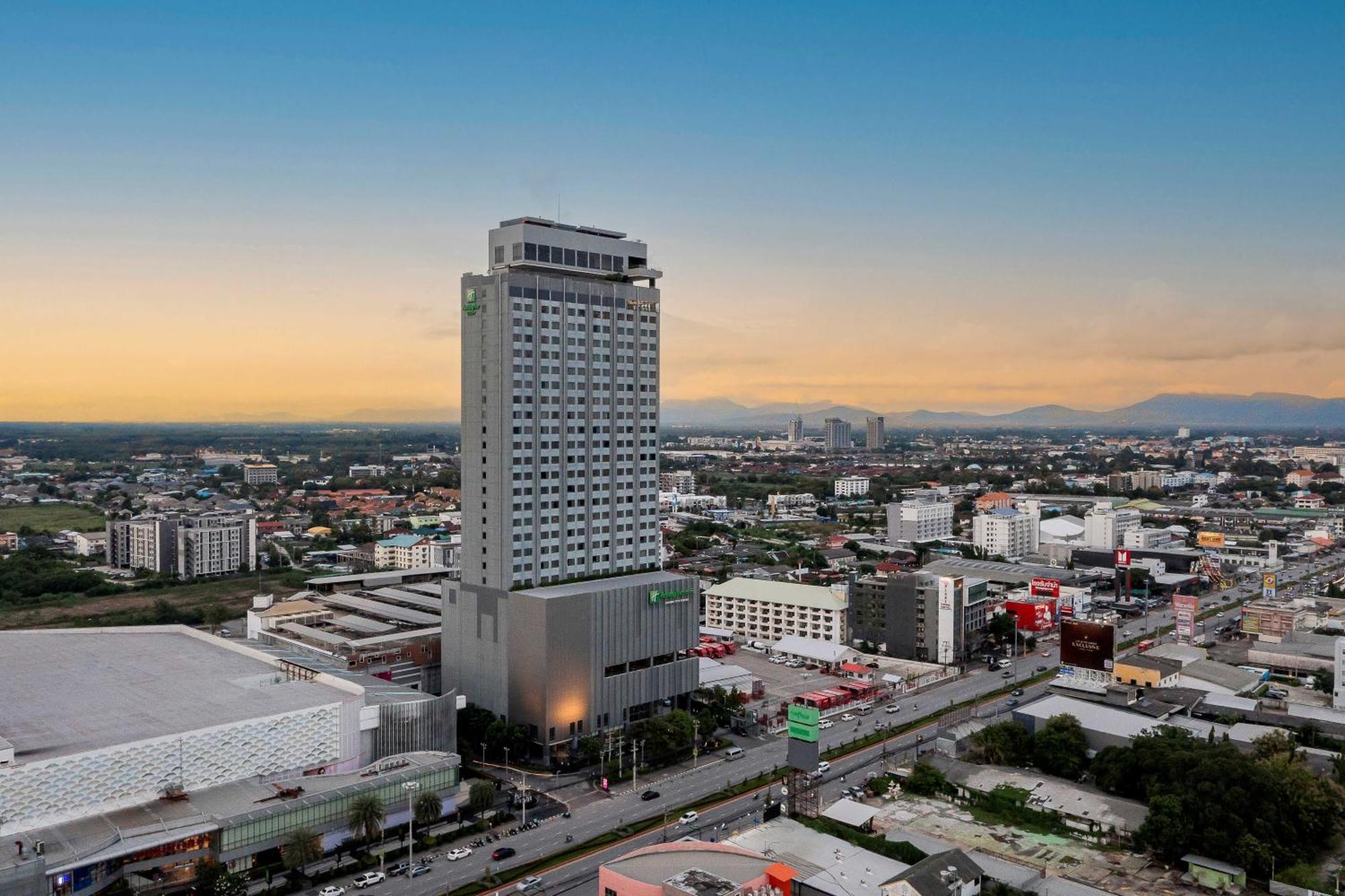 Holiday Inn & Suites Rayong City Centre By Ihg Buitenkant foto
