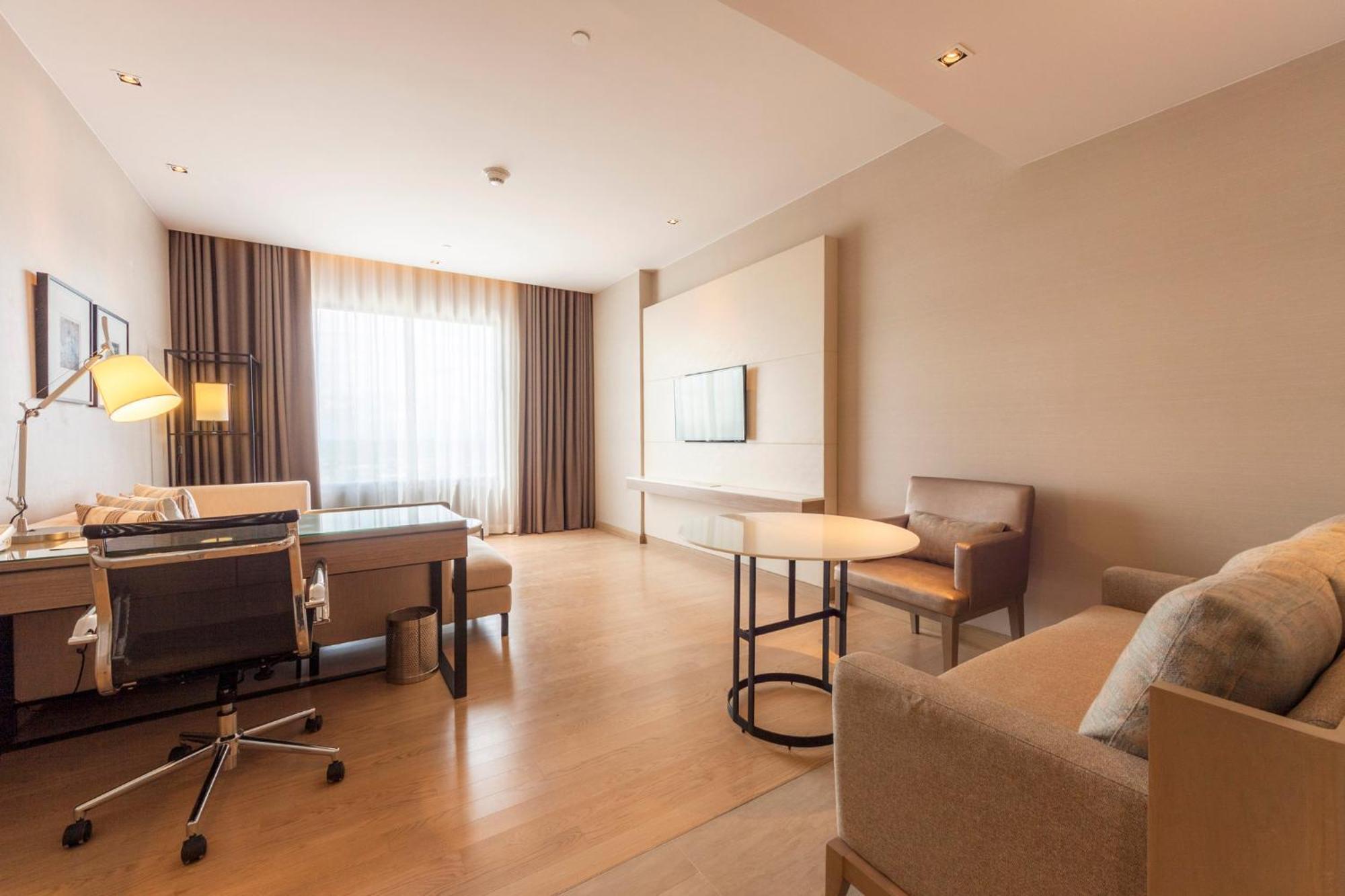 Holiday Inn & Suites Rayong City Centre By Ihg Buitenkant foto