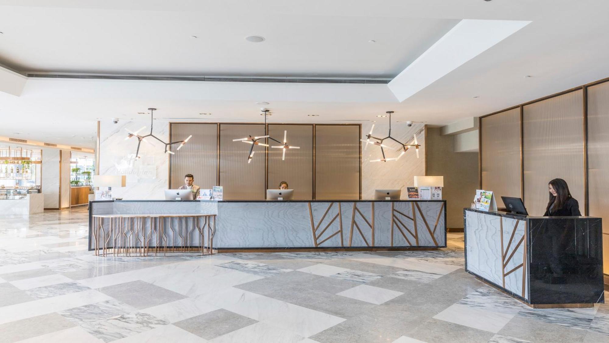 Holiday Inn & Suites Rayong City Centre By Ihg Buitenkant foto