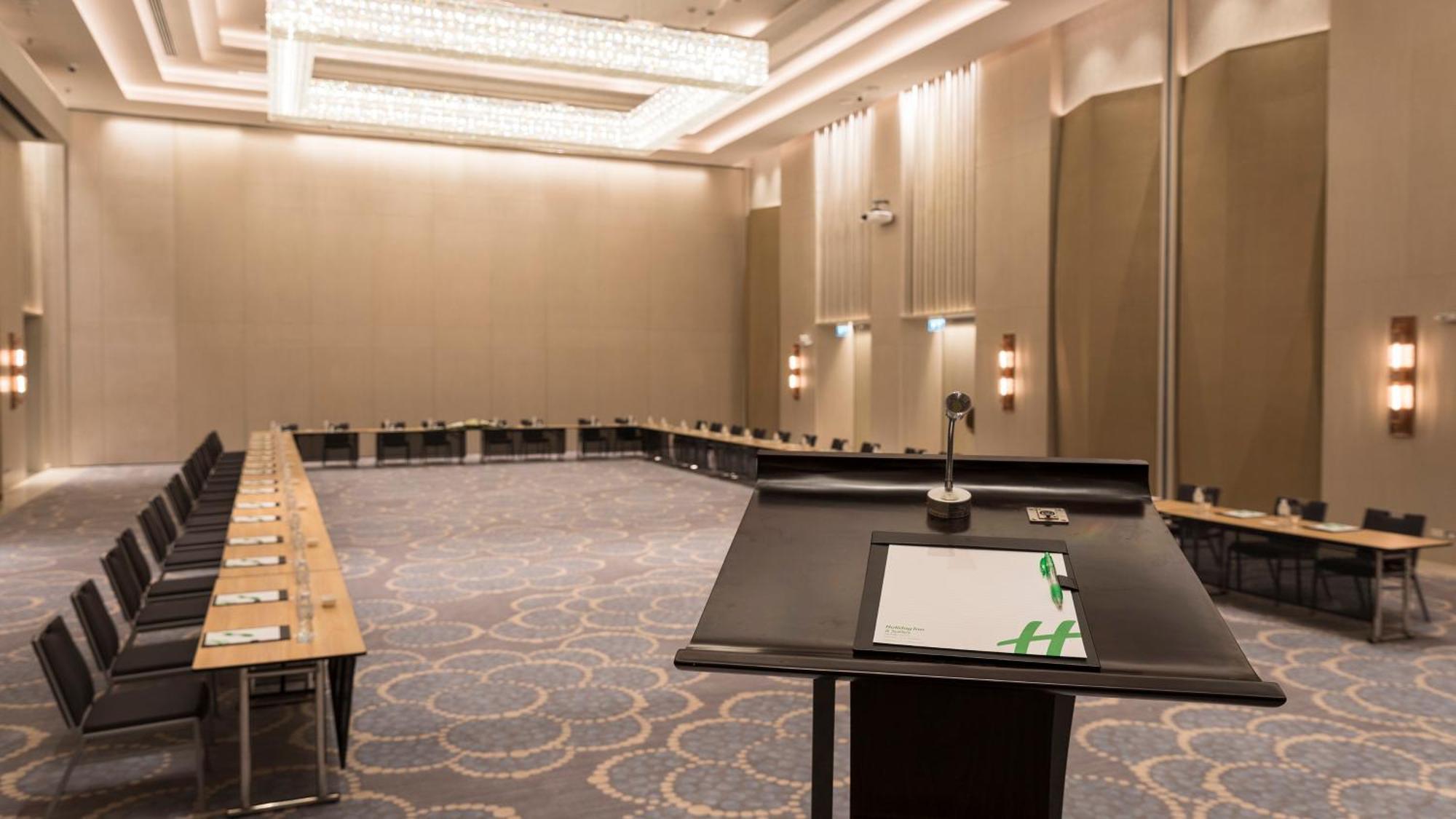 Holiday Inn & Suites Rayong City Centre By Ihg Buitenkant foto