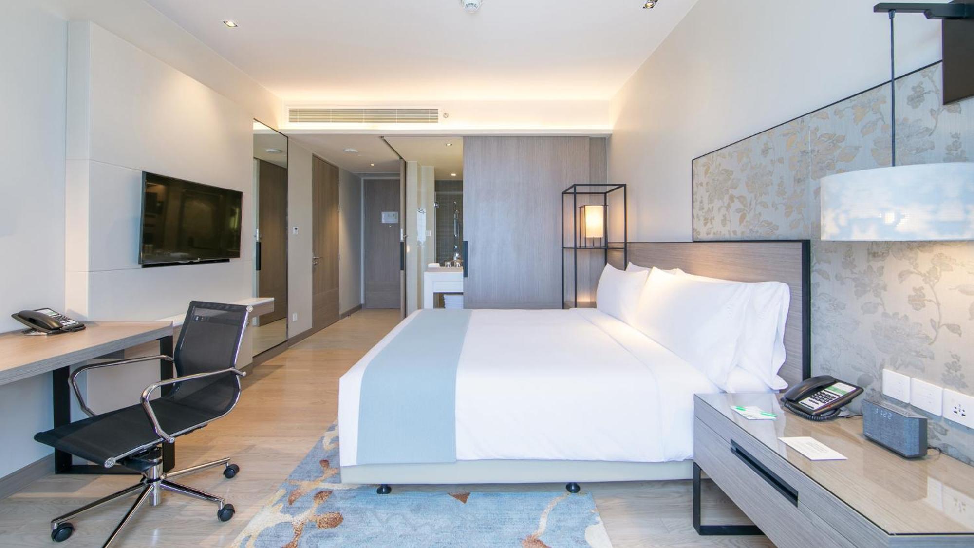 Holiday Inn & Suites Rayong City Centre By Ihg Buitenkant foto