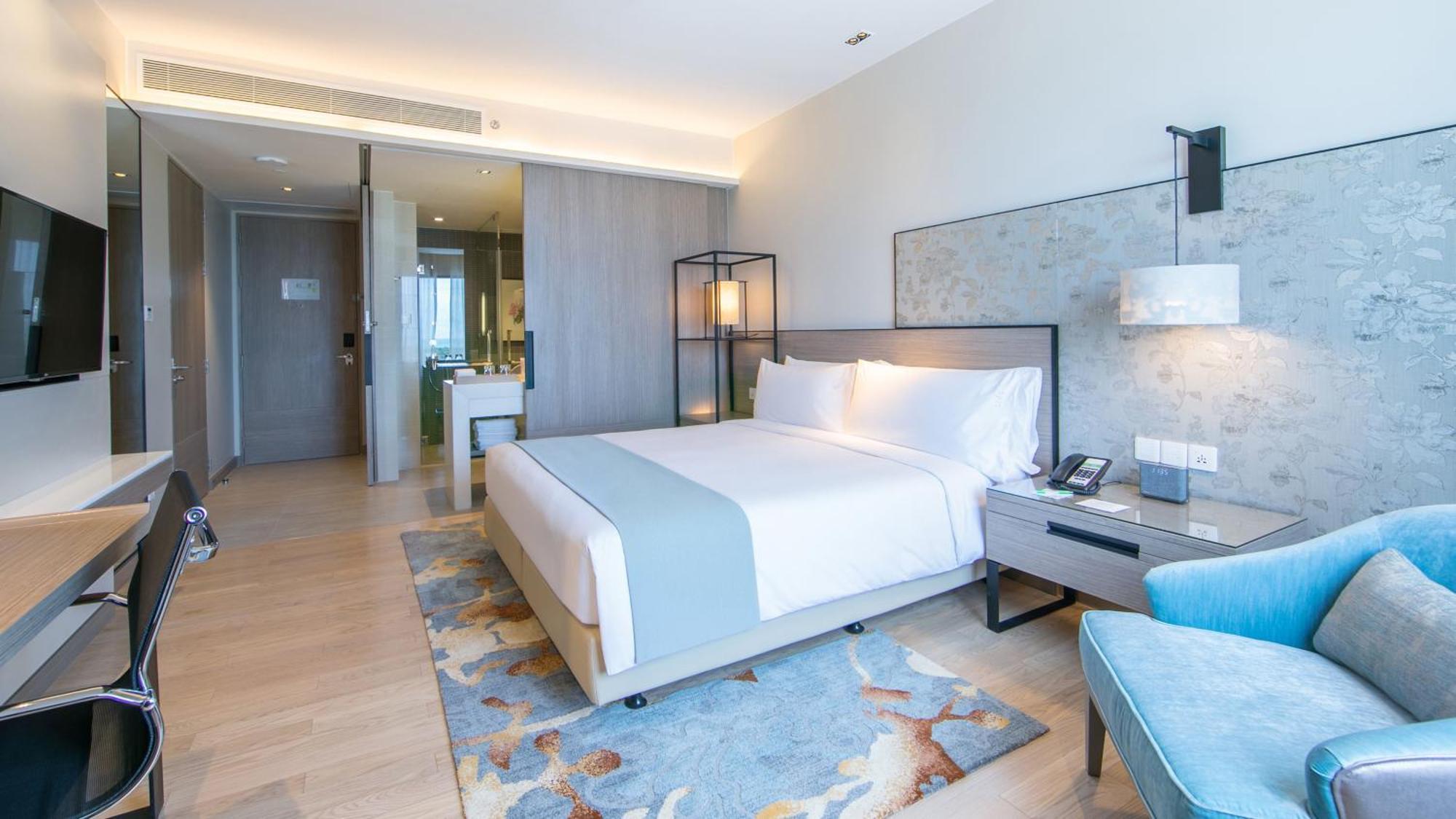 Holiday Inn & Suites Rayong City Centre By Ihg Buitenkant foto