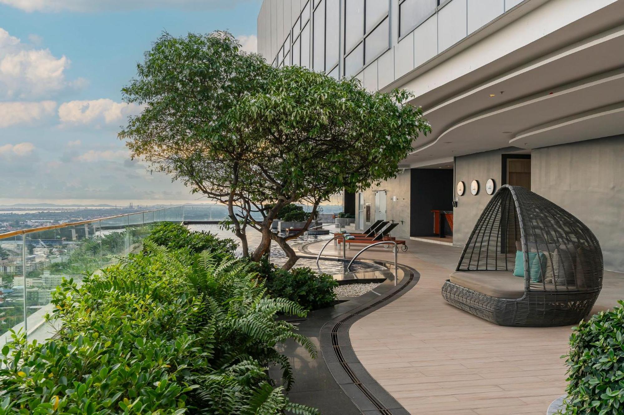 Holiday Inn & Suites Rayong City Centre By Ihg Buitenkant foto