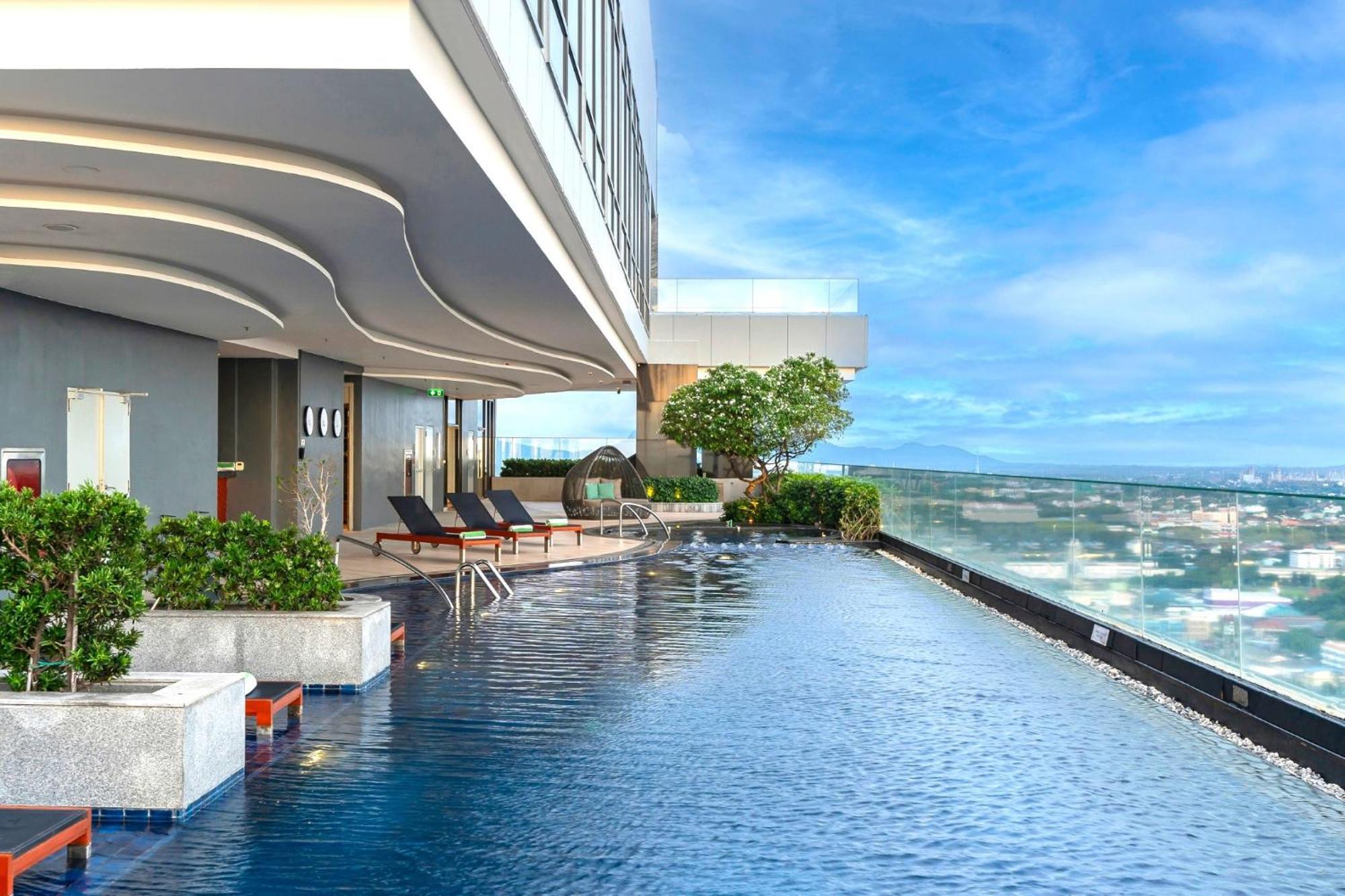 Holiday Inn & Suites Rayong City Centre By Ihg Buitenkant foto